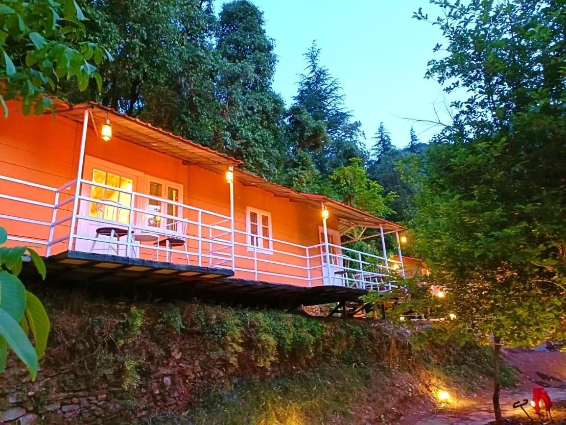 Aaroham Resort, ชิมลา ภายนอก รูปภาพ